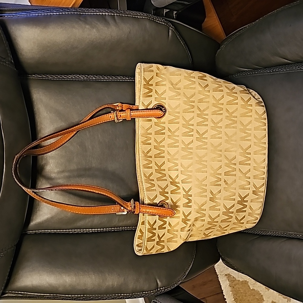 Michael Kors Purse - Brown Tan MK